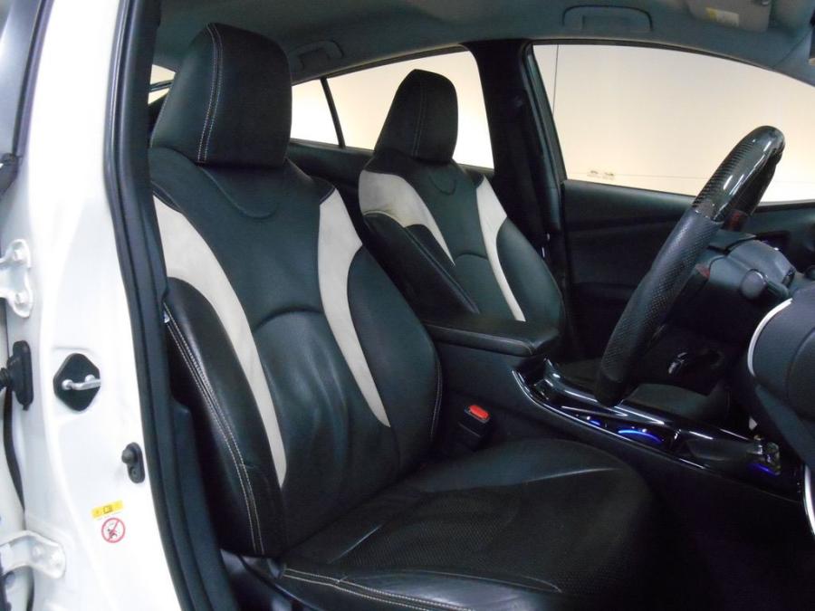 Prius 1.8 Hybrid - Image 5